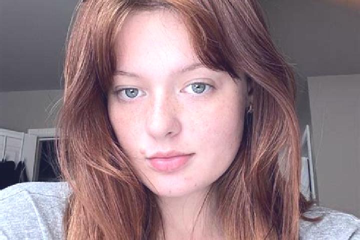 Zoey, 22, a red blue-eyed european companion based in Quiers. Offering Roleplay, Prostate Massage, A-Level, Tantra, Duos. Available for incall and outcall, d...