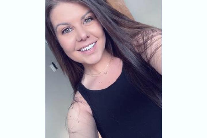 Zoey, 22 — Escort in Bar Nunn, United States