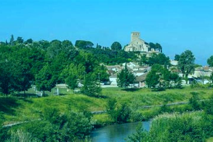 Zoey, 22 — Escort in Bollene, France