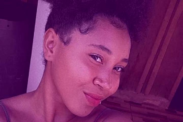 Zoey, 22 — Escort in Paranaita, Brazil