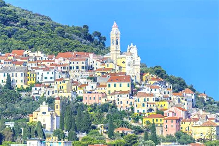 Zoey, 22 — Escort in Valle San Bartolomeo, Italy