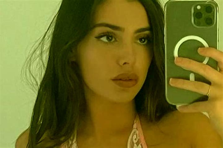 Zoey, 22 — Escort in Vilaplana, Spain