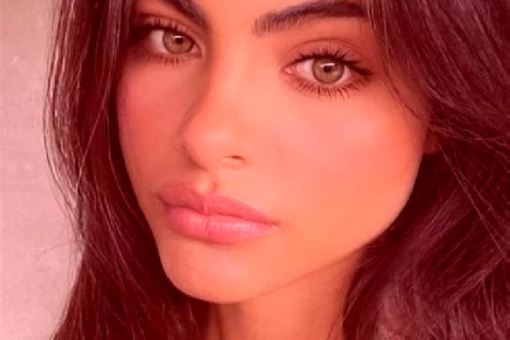Zoey, 23, a black hazel-eyed european companion based in Chippendale. Offering 69, Couples, A-Level, Massage. Available for incall and outcall, day and eveni...