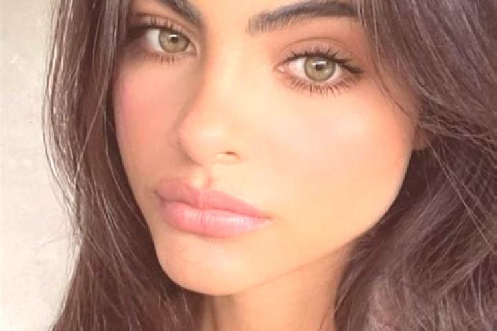 Zoey, 23, a brunette green-eyed european companion based in Diseroed. Offering BDSM, Deep French Kissing, Dinner Date. Available for incall and outcall, over...