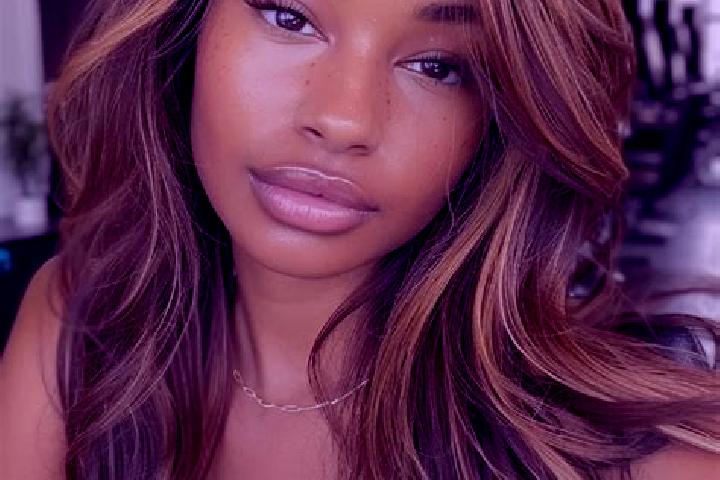 Zoey, 23, a dark blonde brown-eyed mixed companion based in Bobohalma. Offering Striptease, Tantra, CIM. Available for incall and outcall, day and evening da...