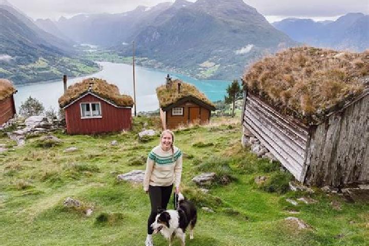 Zoey, 23 — Escort in Bruflat, Norway