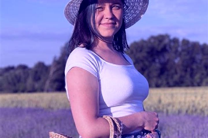 Zoey, 23 — Escort in Khmilnyk, Ukraine