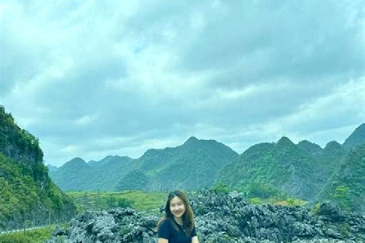 Zoey, 23 — Escort in Sa Phin, Vietnam