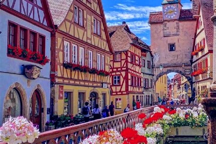 Zoey, 23 — Escort in Zangberg, Germany