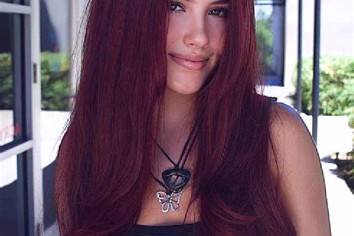 Zoey, 24, a auburn dark-eyed mixed companion based in Quentin. Offering Duos, BDSM, CIM, Domination. Available for incall and outcall, day and evening dates.