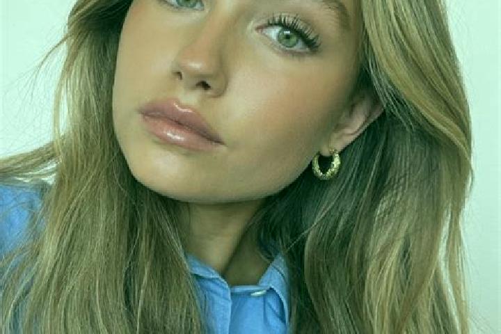 Zoey, 24, a dark blonde green-eyed caribbean companion based in Hilantagaan. Offering GFE, Couples, Deep French Kissing. Available for incall and outcall, ov...