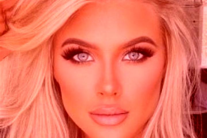 Zoey, 24, a platinum blonde brown-eyed caribbean companion based in Andelara. Offering Duos, Overnight. Available for incall and outcall, day and evening dates.