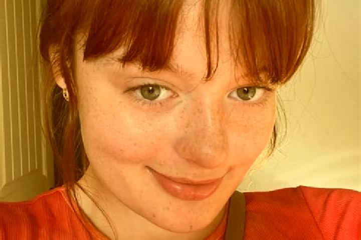 Zoey, 24, a red green-eyed caucasian companion based in Rasa. Offering Fetish, Massage, Party Girl. Available for incall and outcall, overnight bookings avai...