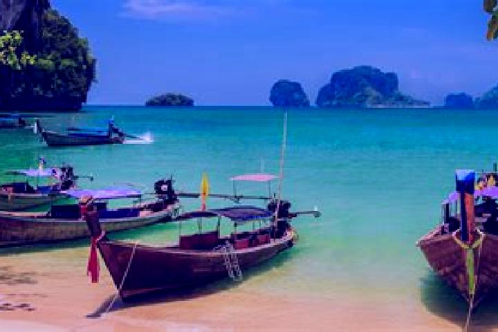 Zoey, 24 — Escort in Krong Pi Nang, Thailand