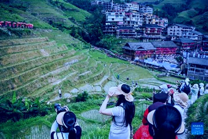 Zoey, 24 — Escort in Longsheng, China