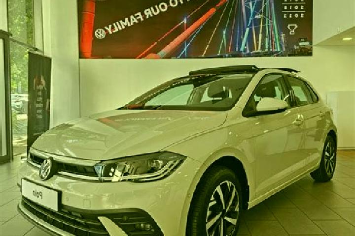Zoey, 24 — Escort in Malmesbury, South Africa