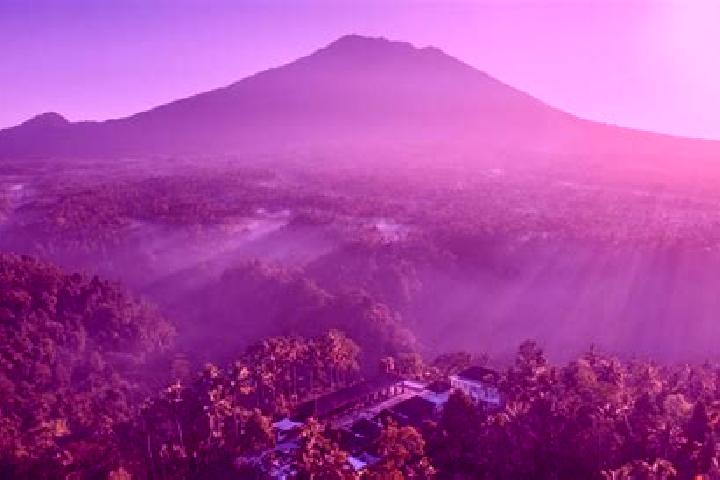 Zoey, 24 — Escort in Menanga, Indonesia