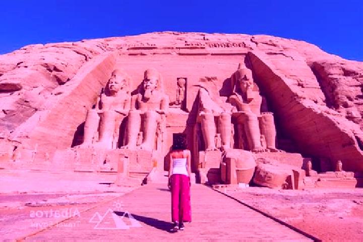 Zoey, 24 — Escort in Qina, Egypt