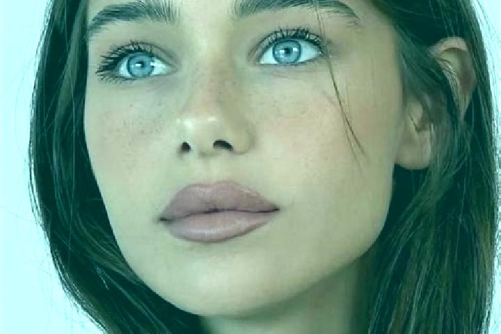 Zoey, 25, a brunette brown-eyed mixed companion based in Prieska. Offering Roleplay, Couples, CIM, Tantra. Available for incall and outcall, day and evening ...
