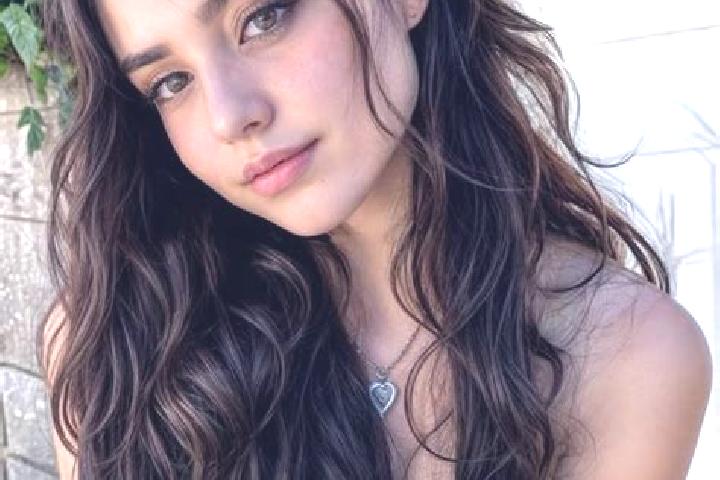 Zoey, 25, a brunette hazel-eyed mixed companion based in Saint Stephens. Offering GFE, Deep French Kissing, Prostate Massage. Available for incall and outcal...