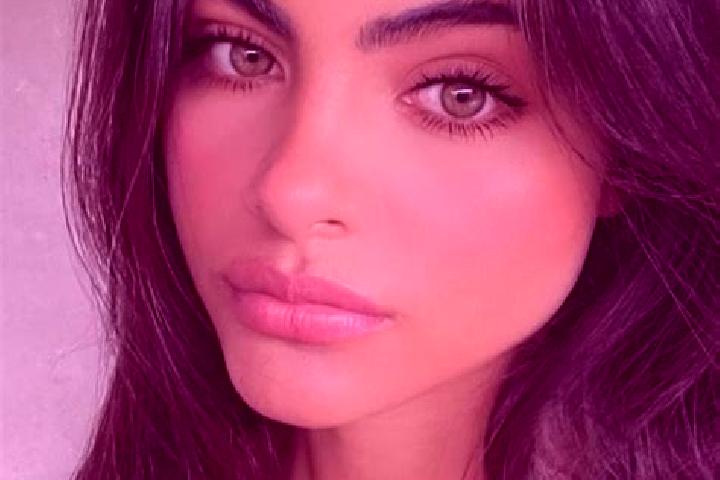 Zoey, 25, a chestnut dark-eyed indian companion based in Drabynivka. Offering Roleplay, 69, A-Level, Domination. Available for incall and outcall, overnight ...