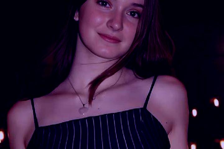 Zoey, 25, a dark blonde hazel-eyed caribbean companion based in Frickovce. Offering Girlfriend Experience, Travel Companion, Roleplay, Dinner Date, GFE. Avai...