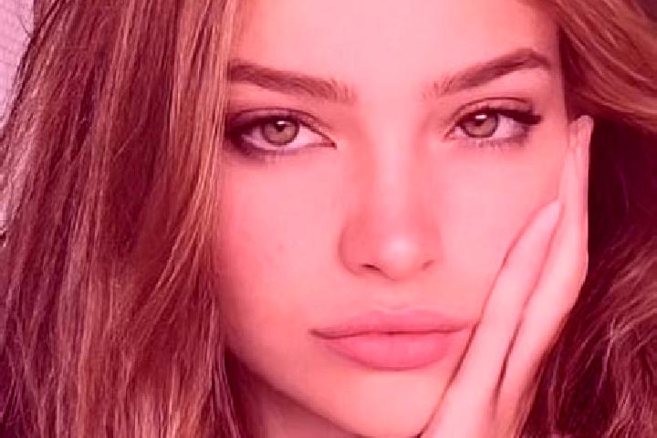 Zoey, 25, a dark blonde hazel-eyed latina companion based in Fuencarral-El Pardo. Offering Massage, BDSM, OWO, Duos, Girlfriend Experience. Available for inc...