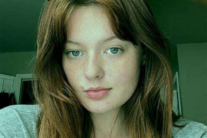 Zoey, 25, a red grey-eyed european companion based in Obergurig. Offering Duos, 69, Overnight, CIM. Available for incall and outcall, overnight bookings avai...