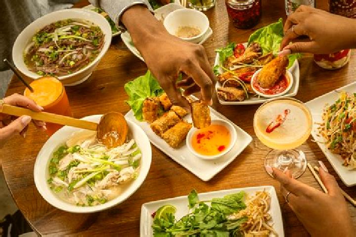 Zoey, 25 — Escort in Pho Yen, Vietnam