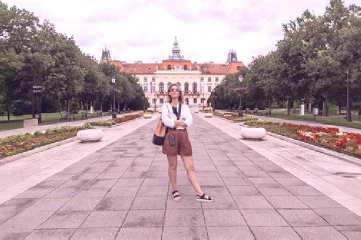 Zoey, 25 — Escort in Surduk, Serbia