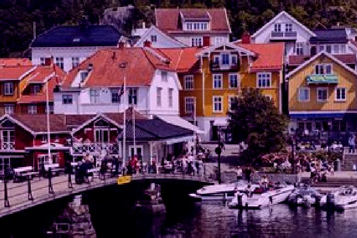 Zoey, 25 — Escort in Tomterasen, Norway