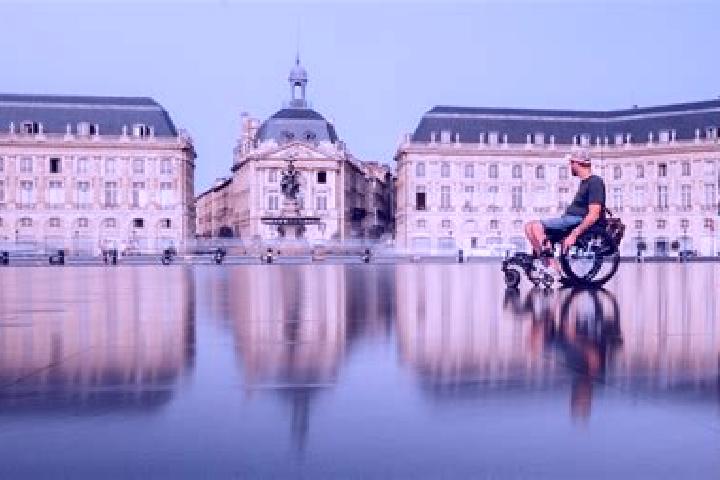 Zoey, 25 — Escort in Torfou, France