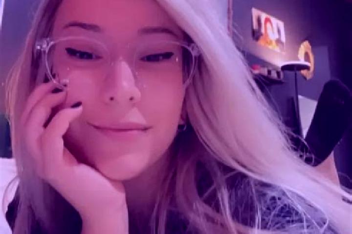 Zoey, 26, a blonde grey-eyed ebony companion based in Soblowka. Offering Domination, A-Level, Duos, Dinner Date, 69. Available for incall and outcall, overni...
