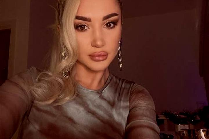 Zoey, 26, a blonde grey-eyed indian companion based in Lunca de Jos. Offering 69, A-Level, GFE, BDSM, OWO. Available for incall and outcall, day and evening ...