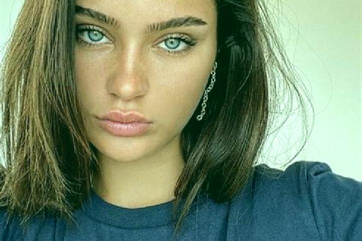 Zoey, 26, a brunette blue-eyed mixed companion based in Dharan. Offering Girlfriend Experience, Party Girl, Erotic Massage, Prostate Massage. Available for i...