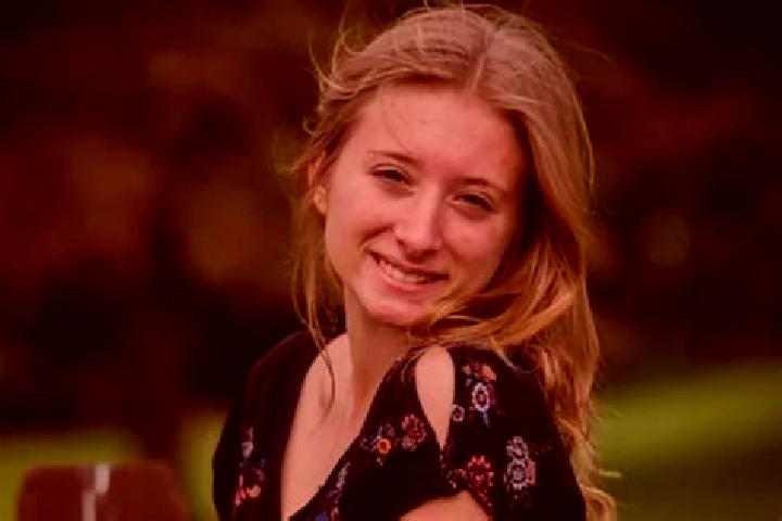 Zoey, 26 — Escort in Hebron, United States