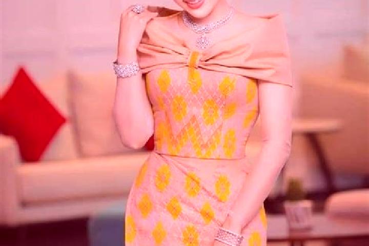 Zoey, 26 — Escort in Hpaung Saing, Myanmar