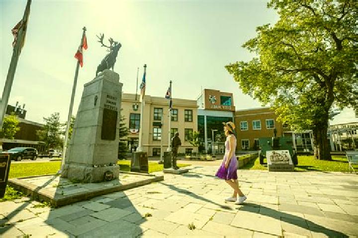 Zoey, 26 — Escort in Kippens, Canada