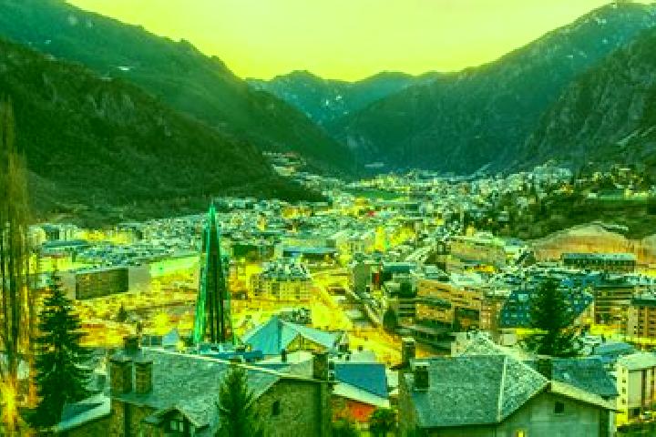 Zoey, 26 — Escort in les Escaldes, Andorra