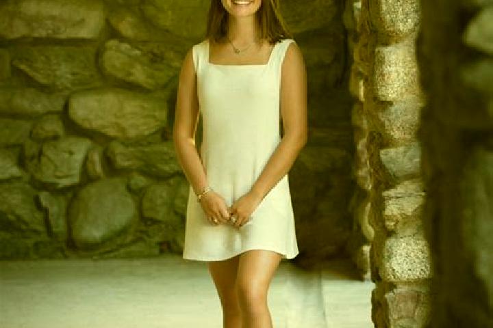 Zoey, 26 — Escort in Longmeadow, United States