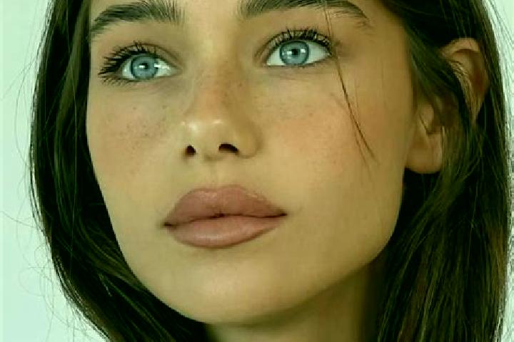 Zoey, 27, a brunette brown-eyed mixed companion based in Elekmonar. Offering Massage, GFE, Couples. Available for incall and outcall, overnight bookings avai...