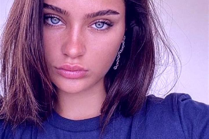 Zoey, 27, a brunette dark-eyed slavic companion based in Chaplyne. Offering Prostate Massage, Roleplay, Fetish, BDSM. Available for incall and outcall, day a...