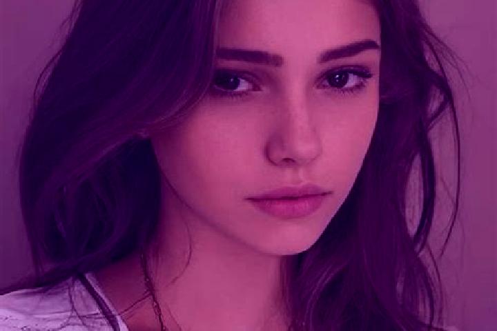 Zoey, 27, a chestnut hazel-eyed slavic companion based in Portbou. Offering Massage, Prostate Massage, Travel Companion, CIM. Available for incall and outcal...