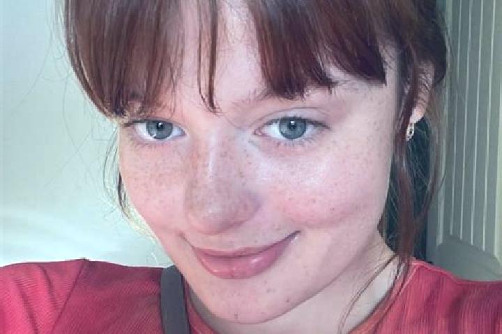 Zoey, 27, a red brown-eyed indian companion based in Valea Stanii. Offering BDSM, Dinner Date, Overnight. Available for incall and outcall, day and evening d...