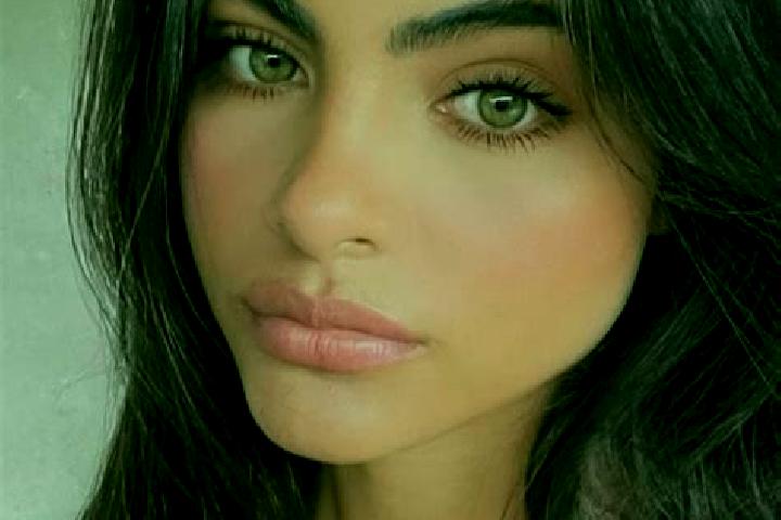 Zoey, 27, a red green-eyed european companion based in Karapchiv. Offering A-Level, Couples, Duos. Available for incall and outcall, overnight bookings avail...