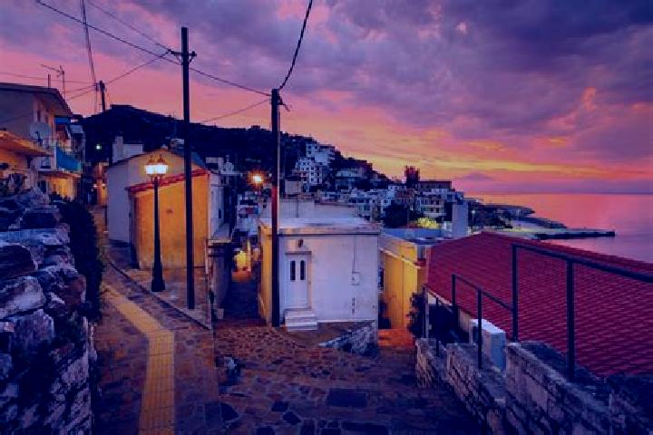 Zoey, 27 — Escort in Agios Kirykos, Greece