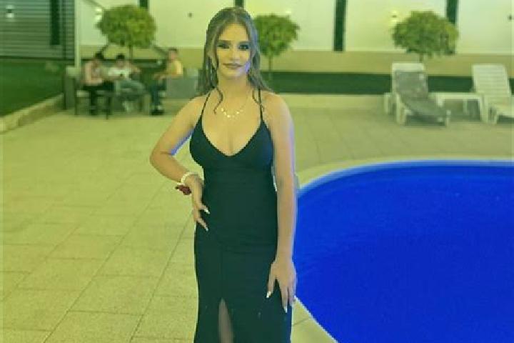 Zoey, 27 — Escort in Capreni, Romania