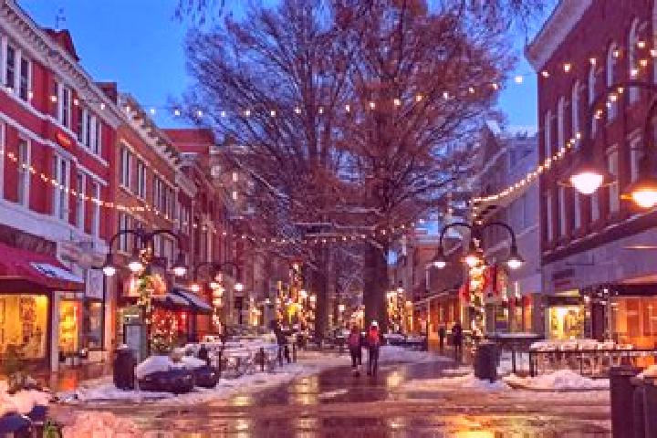 Zoey, 27 — Escort in Charlottesville, United States