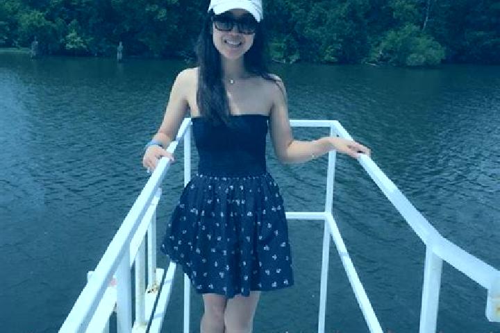 Zoey, 27 — Escort in Chengyue, China