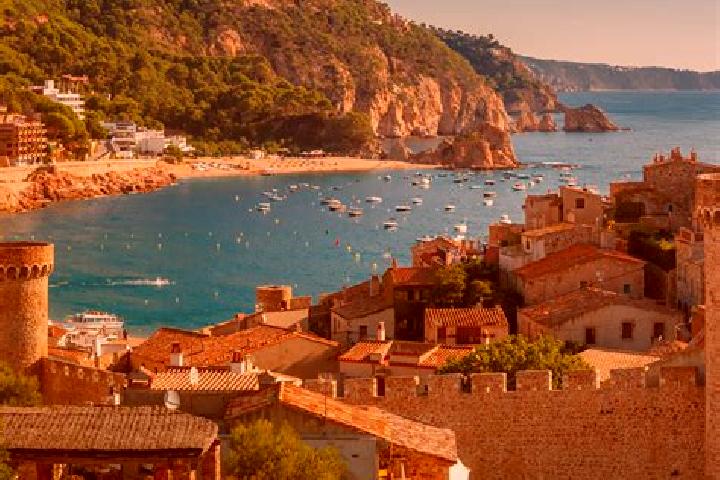 Zoey, 27 — Escort in Trasmoz, Spain